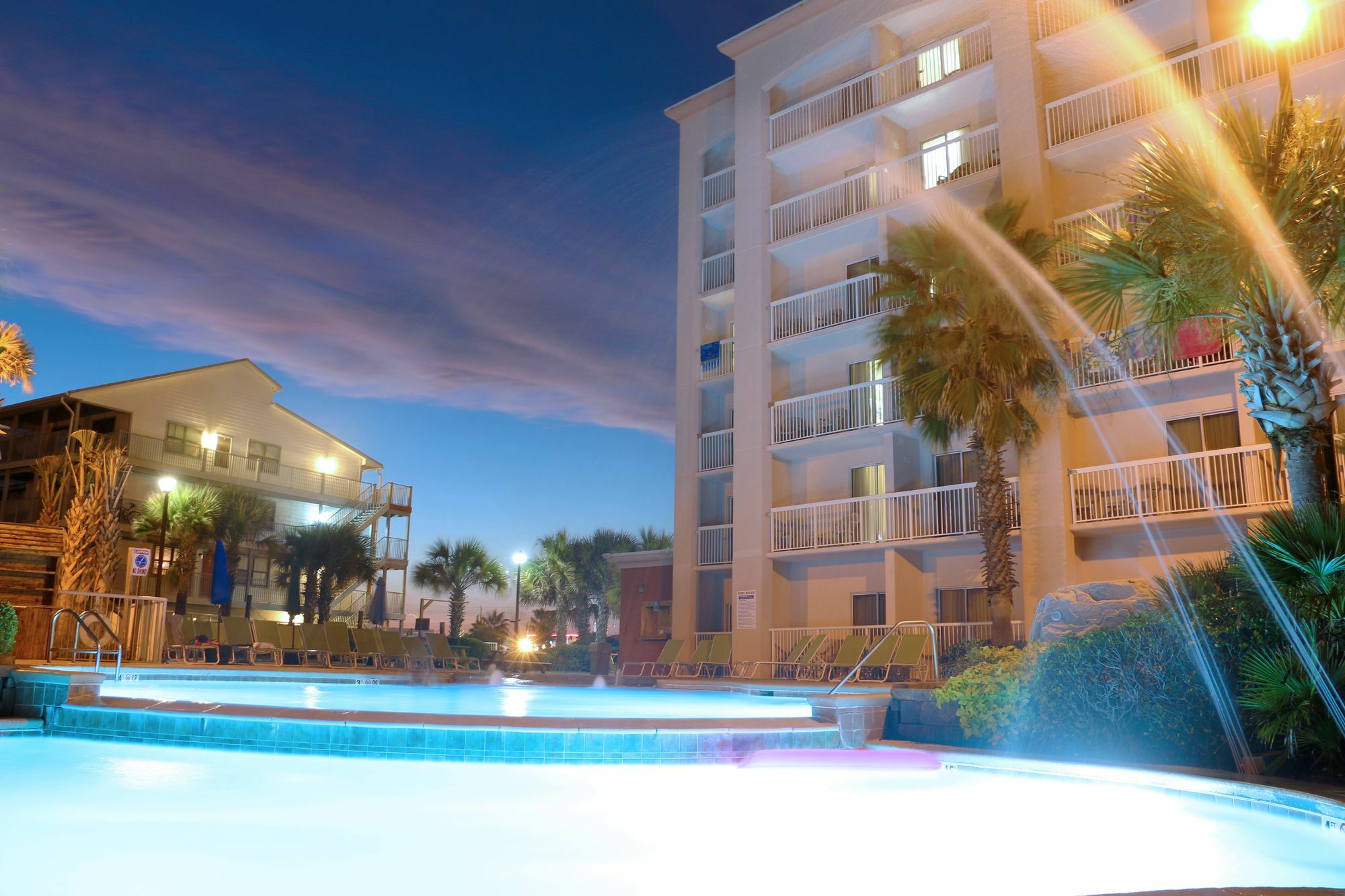 Holiday Inn Express Orange Beach - On The Beach By Ihg Exterior photo